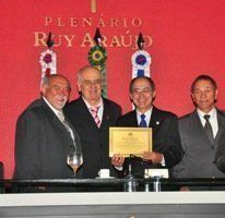 Universidade recebeu o certificado de Honra ao Mérito pela parceria com o Instituto integrante do Sistema Indústria