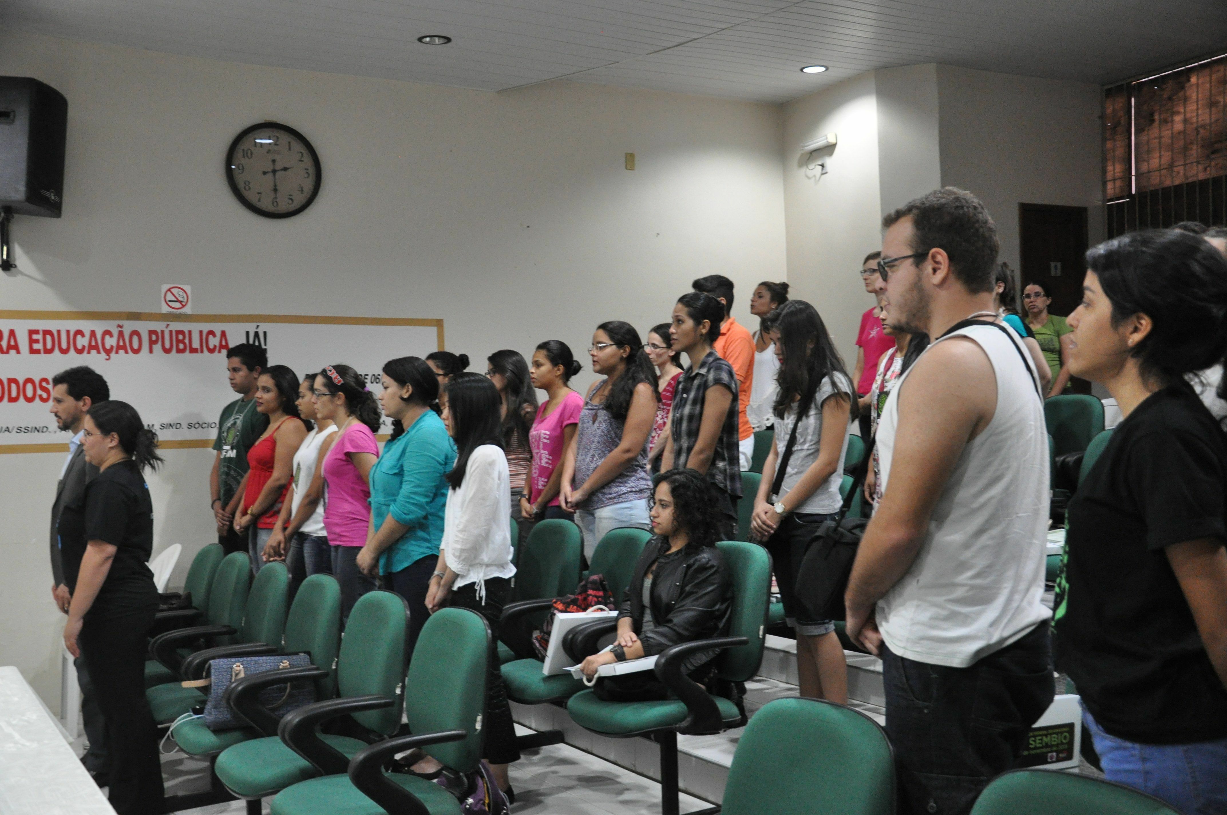 Alunos do curso de Biologia estiveram na solenidade