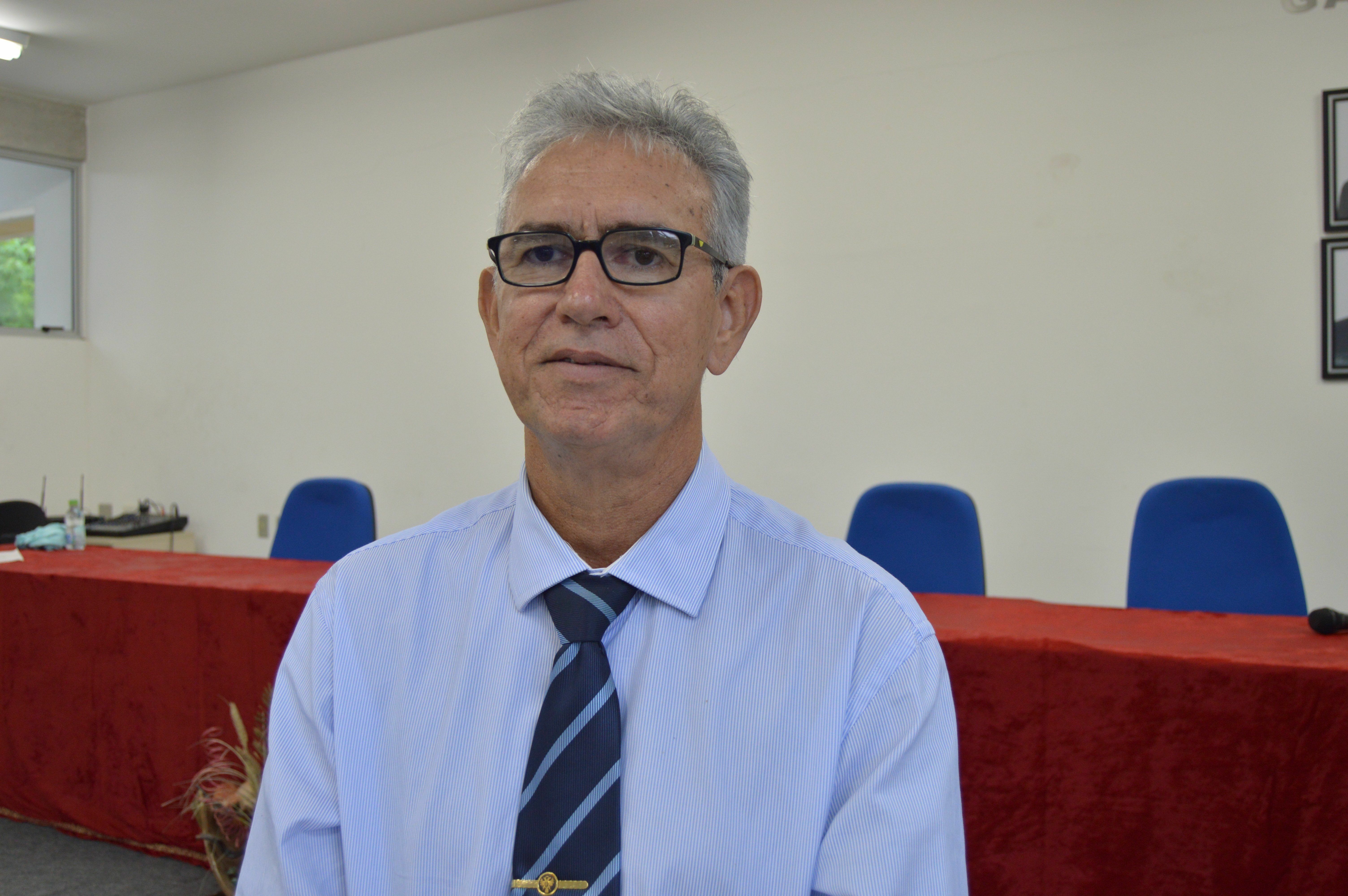Professor Roberto Germano, da UFPB