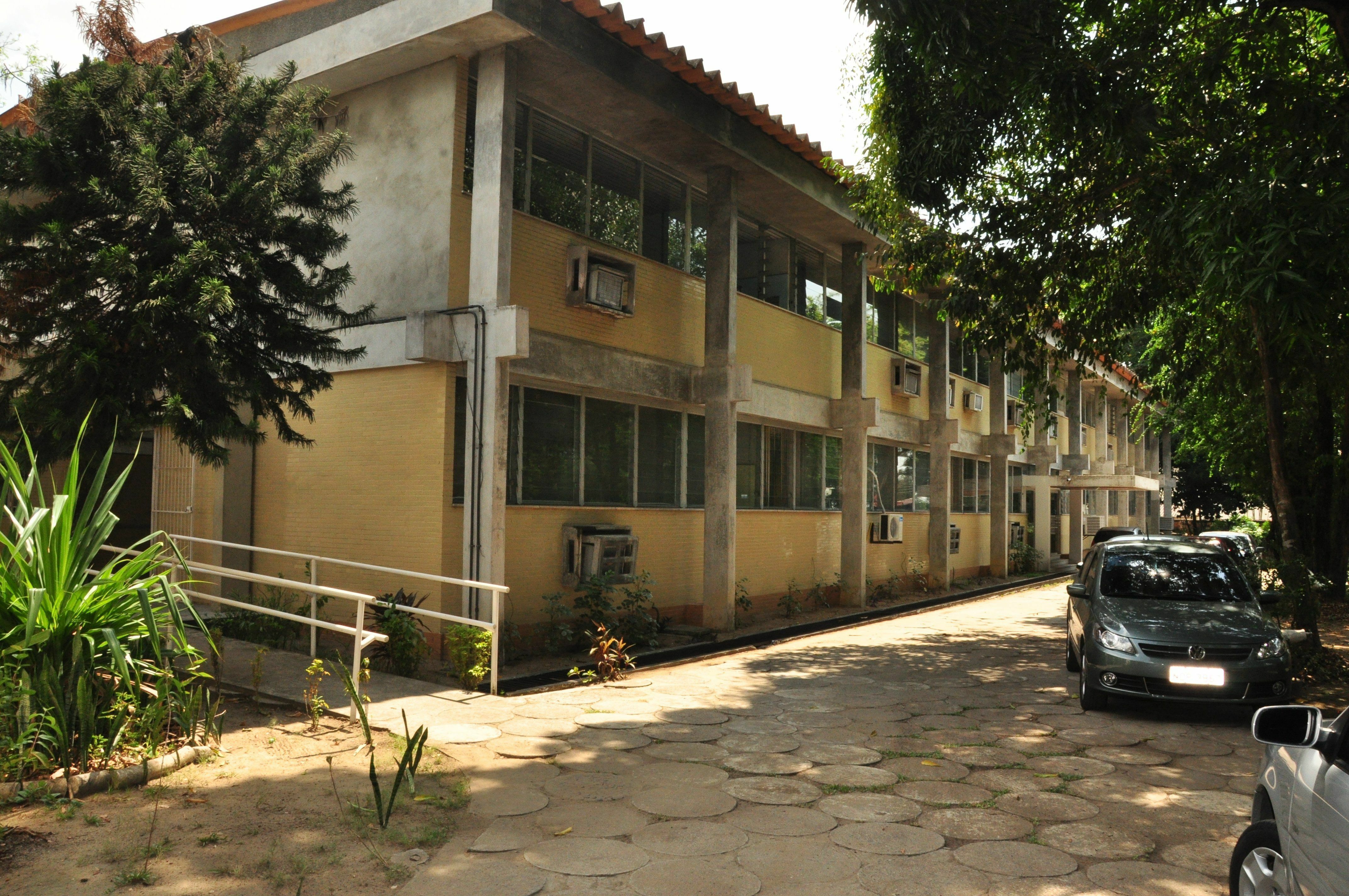 Escola de Enfermagem de Manaus (EEM)