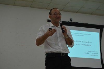 Palestrante Daniel Sonoda, doutor em Economia pela USP, abordou as tendências do empreendedorismo e da Inovação na Amazônia