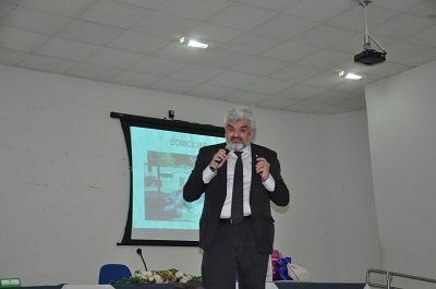 Conselheiro do Tribunal de Contas do Amazonas, Julio Pinheiro, foi o primeiro palestrante do evento