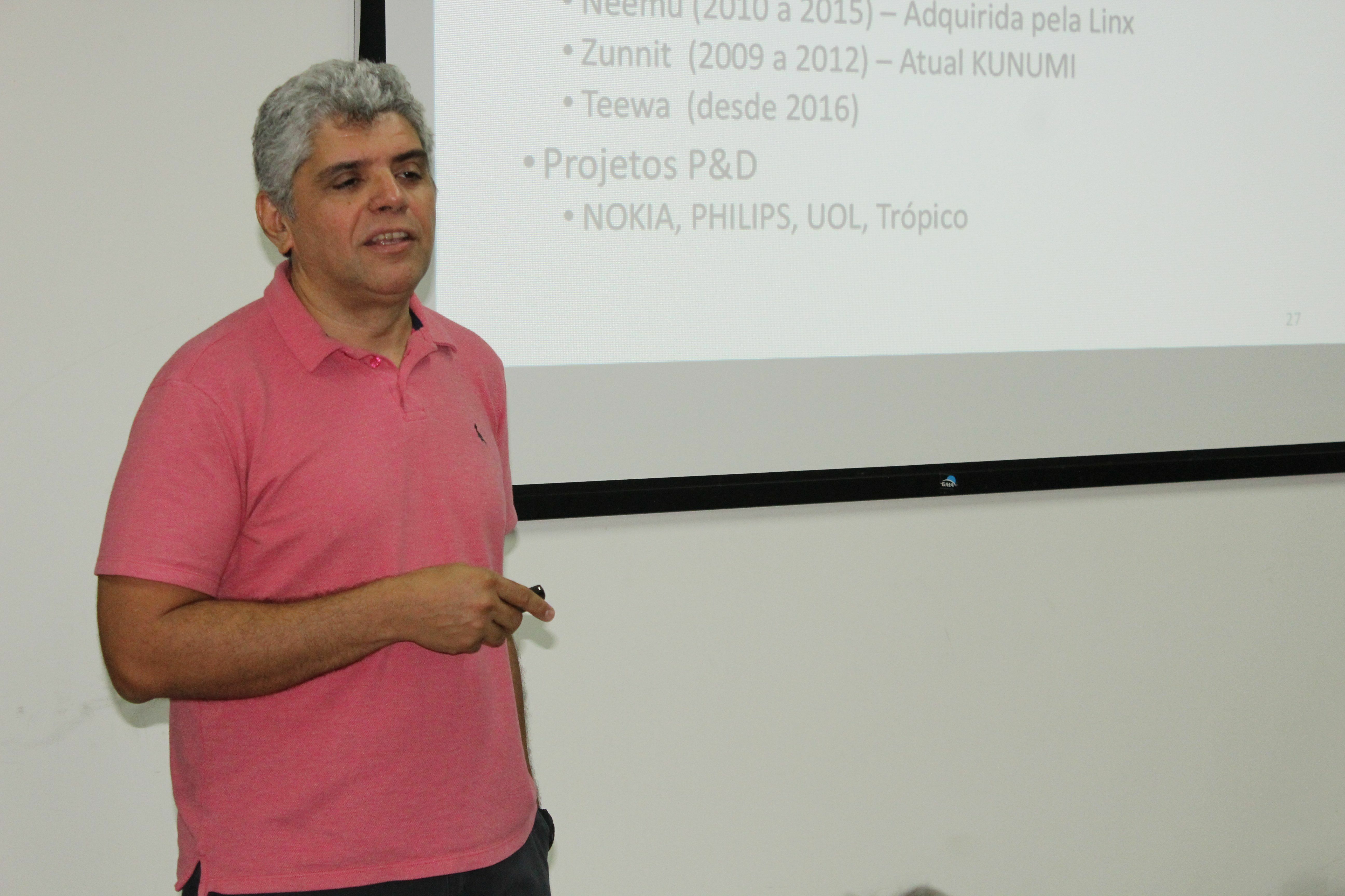 Professor Altigran da Silva