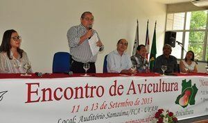 Abertura do Encontro de Avicultura da Ufam, professor Frank Cruz discursa
